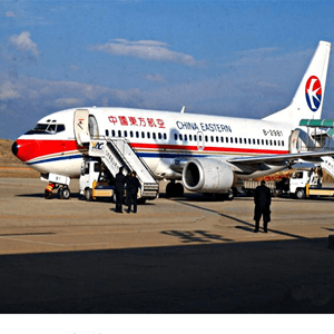 三家子空运代理航空快运业稳步发展的原因是什么？